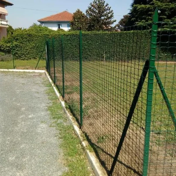 Decoplax Wire Mesh Fence